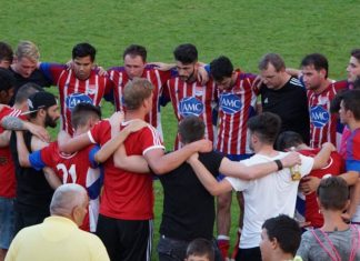 Favoriten zittern sich in die 1/4-Finalspiele