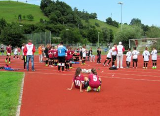 Küssnacht eröffnet Saison mit Kickofftag