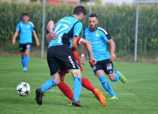 Algro holt das Triple