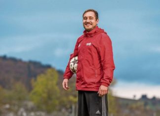 Schötz: Kaffee, Kuchen, Kabine, Konter