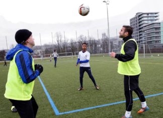 «Vorurteile ins Offside stellen»