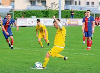 Ibach entscheidet das Derby für sich