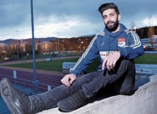 Ein Flügel auf Wolke 7