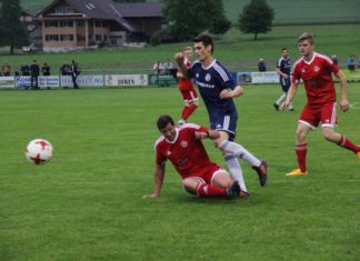 Spielunterbruch: Unwetter in Dagmersellen