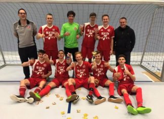 Halbzeit beim 13. Amatic Hallenmasters in Eschenbach