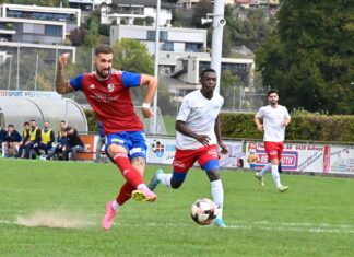 Brunnen holt gegen starkes Zug 94 einen Dreier
