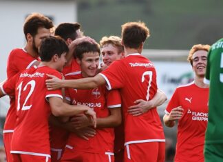 Schwyz gewinnt Torspektakel gegen Rotkreuz mit 5:3