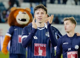 FCL: Levin Winkler unterschreibt ersten Profivertrag