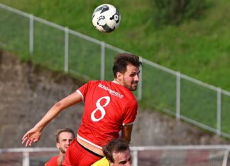 Schwyz gewinnt erstmals auf neuem Rasen