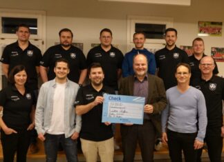 FC Schüpfheim: Club90 übergibt Check im Wert von CHF 150’000.00