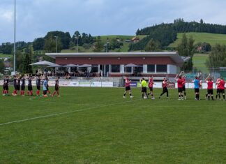 FC Rothenburg II: Sieg, Vertragsverlängerung und Verabschiedungen