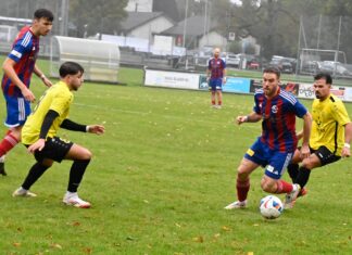 Brunnen gewinnt kuriose Partie in Unterzahl beim FC Baar