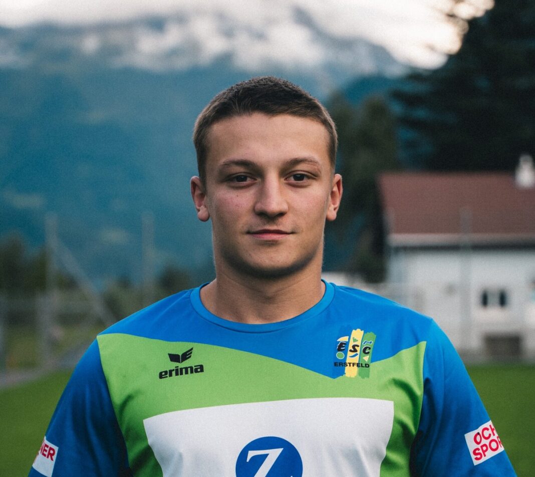 Torschütze des ESC Erstfeld_Matteo Zgraggen (c) Marco Eberli