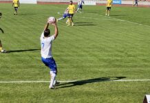 Zug kehrt mit einem Punkt aus dem Jura zurück