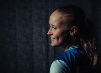 Fiona Sperlich unterschreibt Profivertrag beim FC Luzern