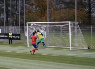 Rotkreuz gewinnt knapp – trotz Chancenfestival